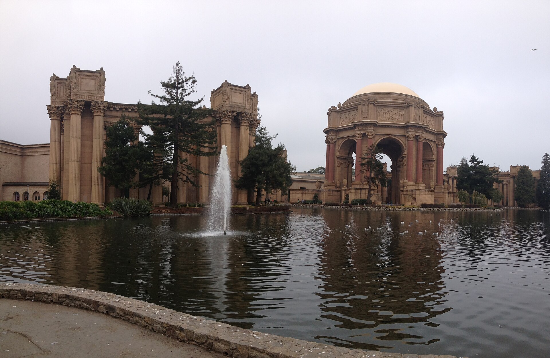 The Palace of Fine Arts rotunda and lagoon in the Marina, San Francisco
