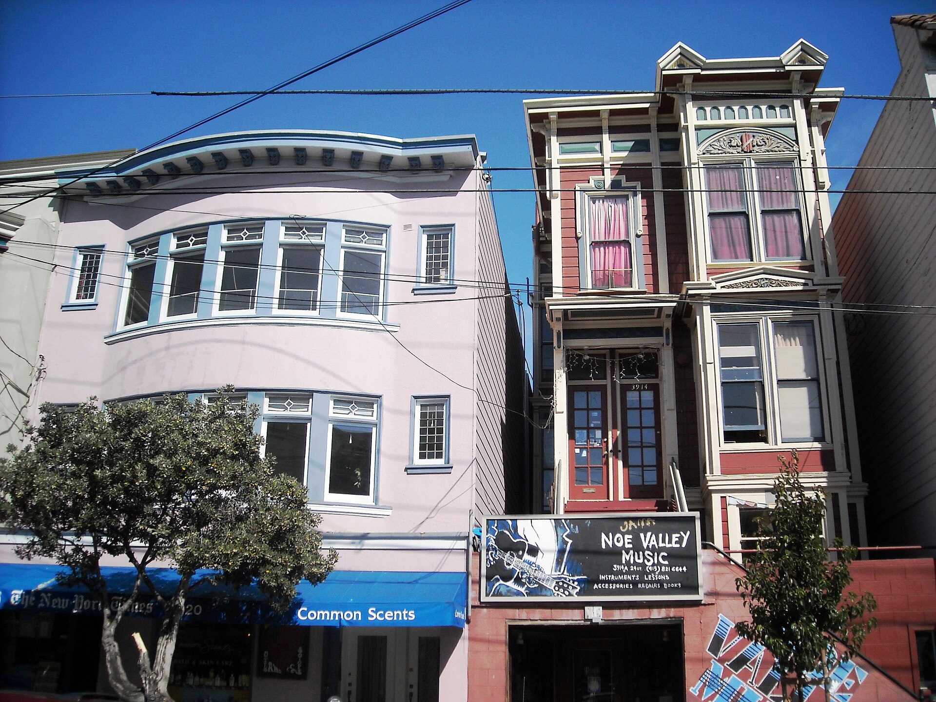 A Noe Valley street scene in San Francisco